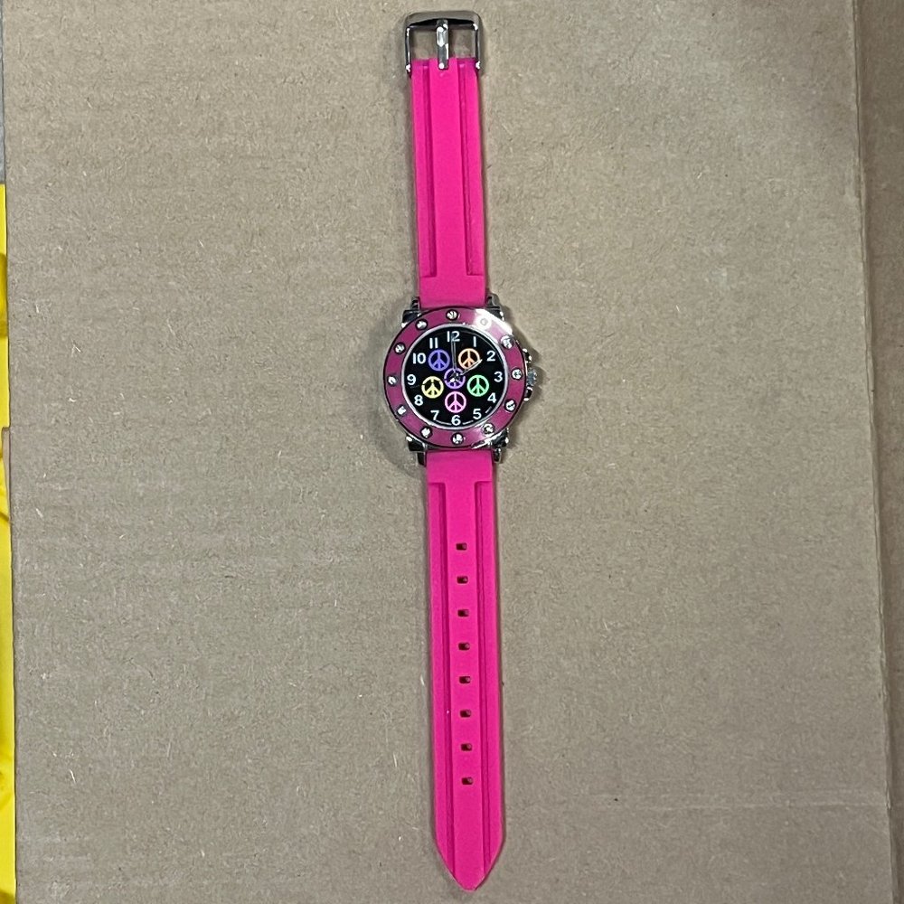 Bugle Boy Pink Vintage Watch Peace signs New Battery Works!